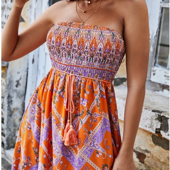 Floral & Paisley Print Shirred Hem Tube Dress - Picture 4 of 7